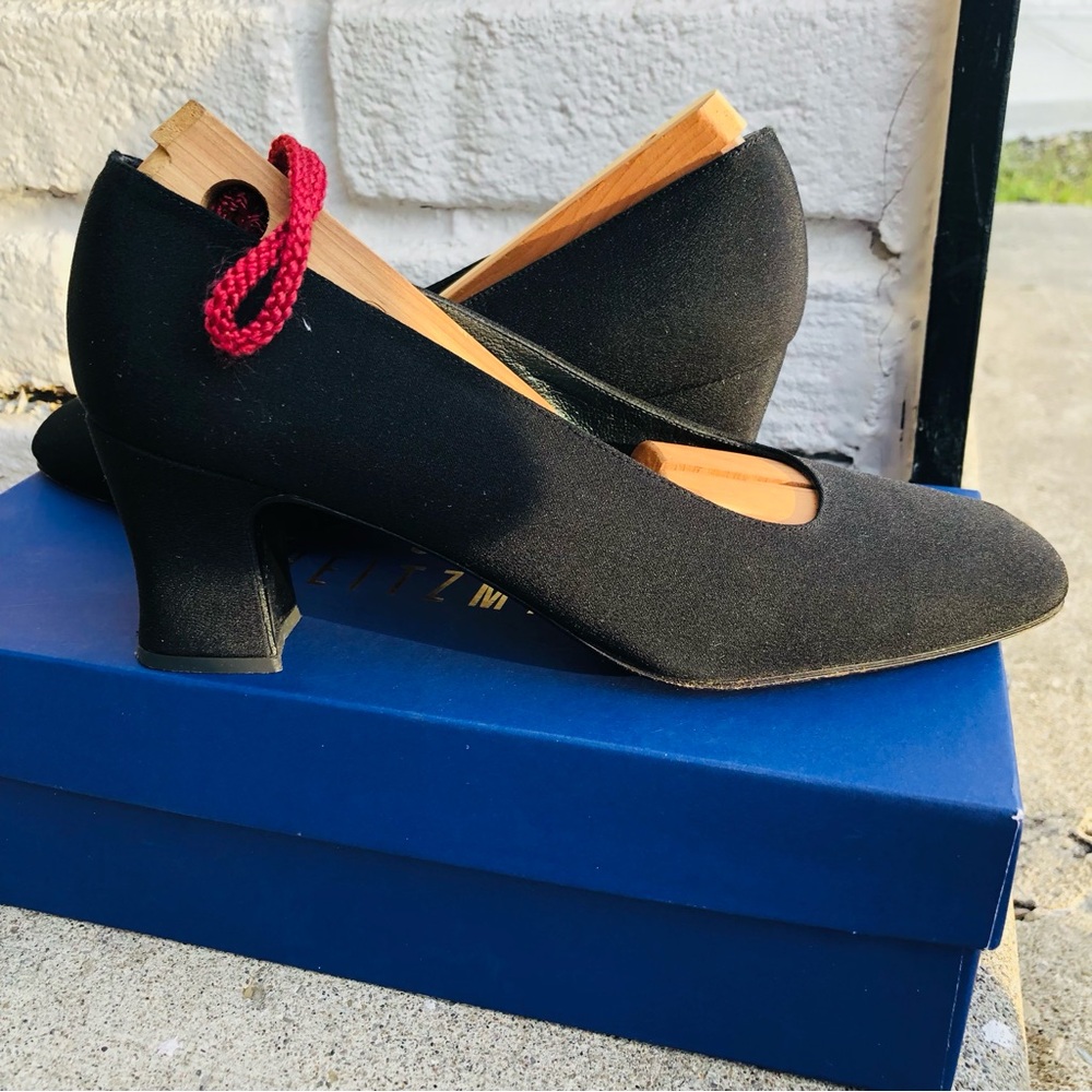 Stuart Weitzman Stuart Black Velvet Like Fabric Leather heels Size 7M Elegant